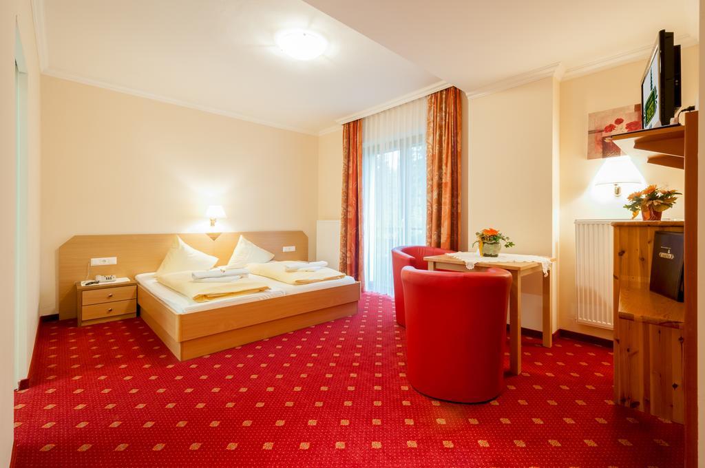 Hotel Landhof Simeter Gmbh Spittal an der Drau Habitación foto